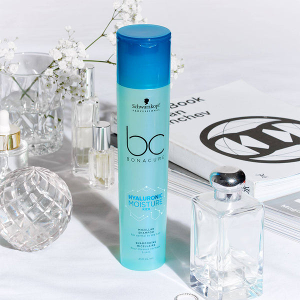Schwarzkopf Bonacure Hyaluronic Moisture Kick Miceller Shampo 250ml_nuvaripk_pakistan